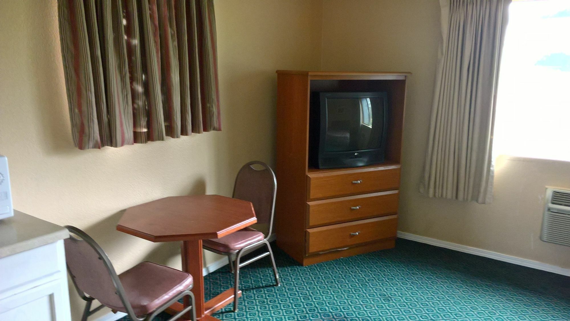 Portland Value Inn And Suites Zewnętrze zdjęcie